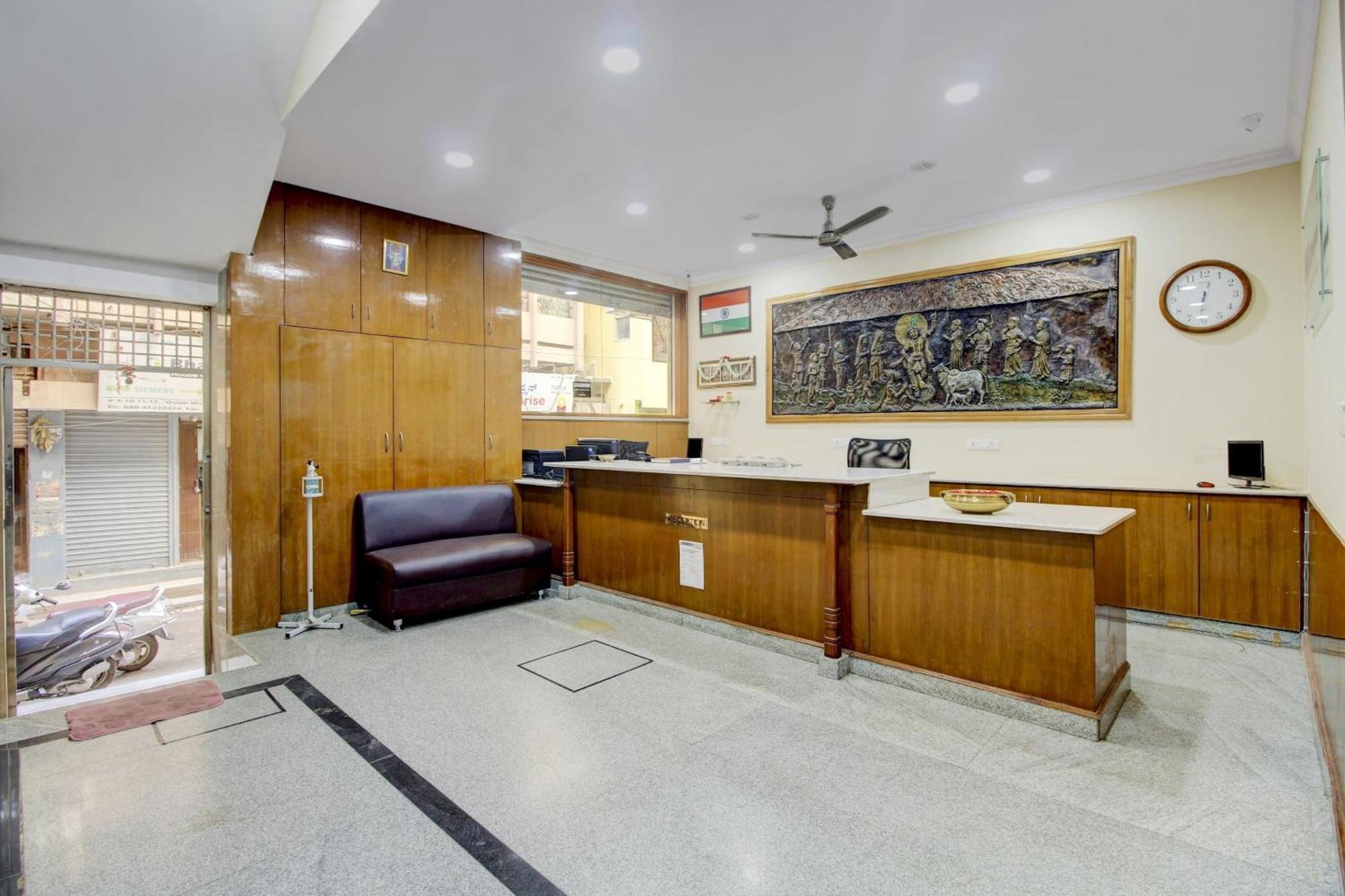Super Hotel O Nar Comforts Near Ksr Railway Station Bangalore Extérieur photo