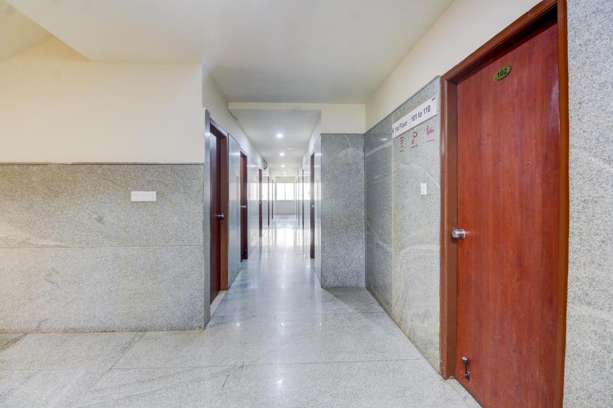 Super Hotel O Nar Comforts Near Ksr Railway Station Bangalore Extérieur photo